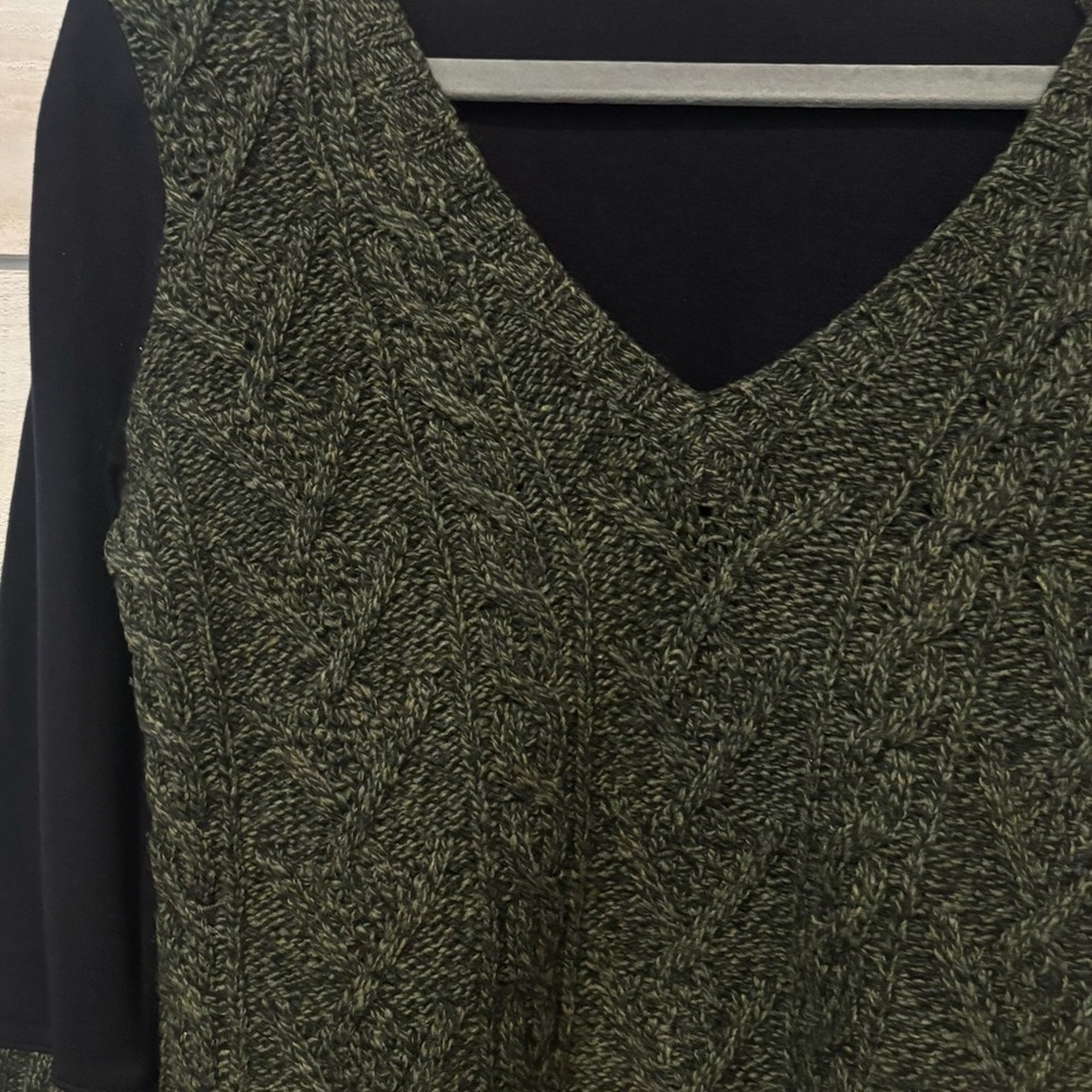 Pilcro and the Letterpress byAnthropology Green/Navy Cable Knit V-Neck Sweater - Picture 9 of 15
